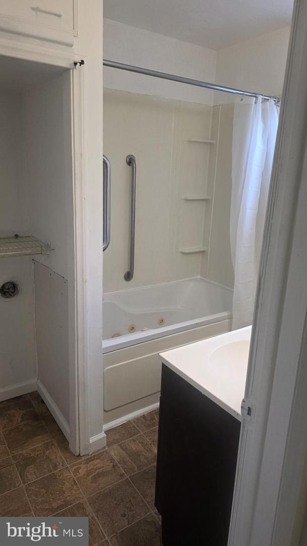 19 Hickstown Rd Property Photo 12