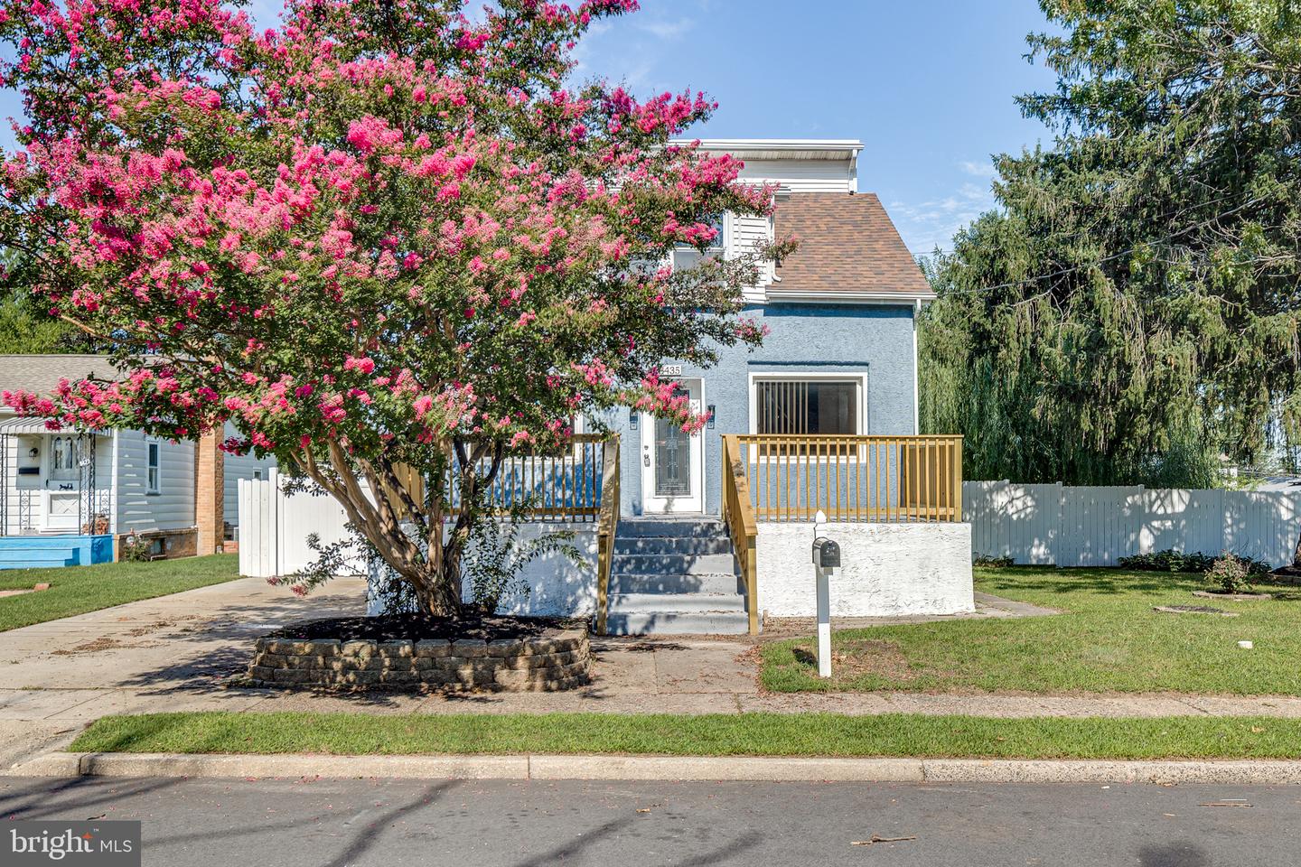 8435 Eden Ln Property Photo 2