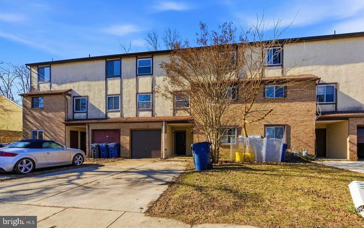 6 BUTTONWOOD RD Property Photo 1