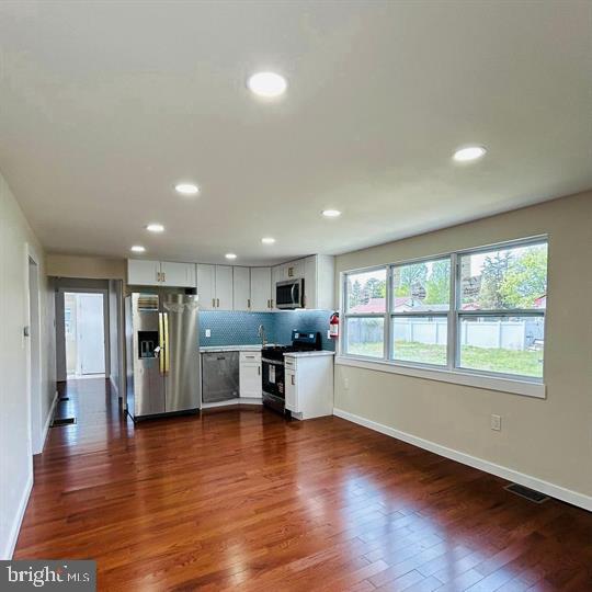 352 Roosevelt Ave Property Photo 7