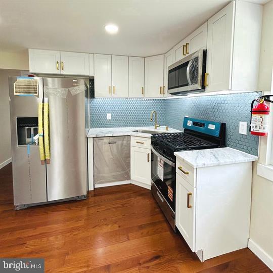 352 Roosevelt Ave Property Photo 8