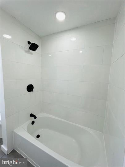 352 Roosevelt Ave Property Photo 15