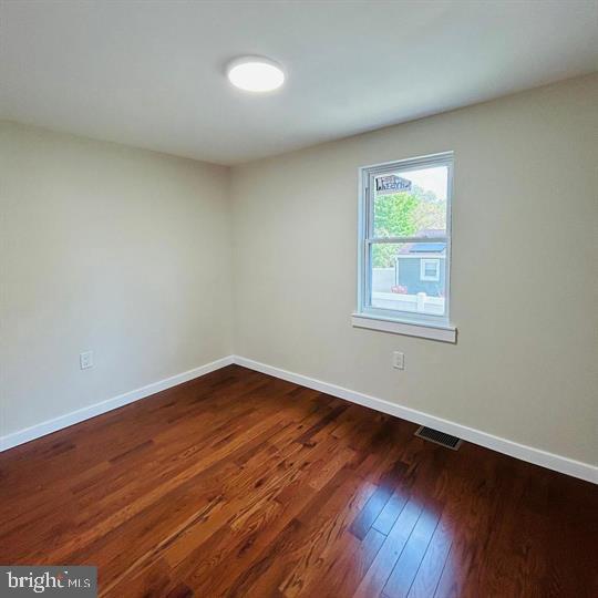352 Roosevelt Ave Property Photo 17