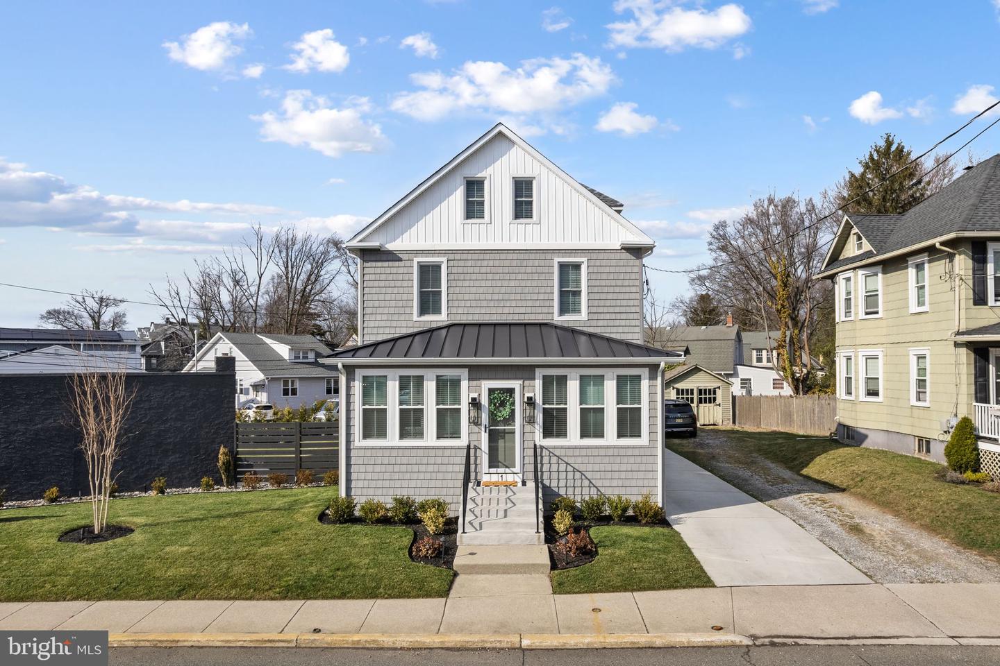 1 MAPLE AVE