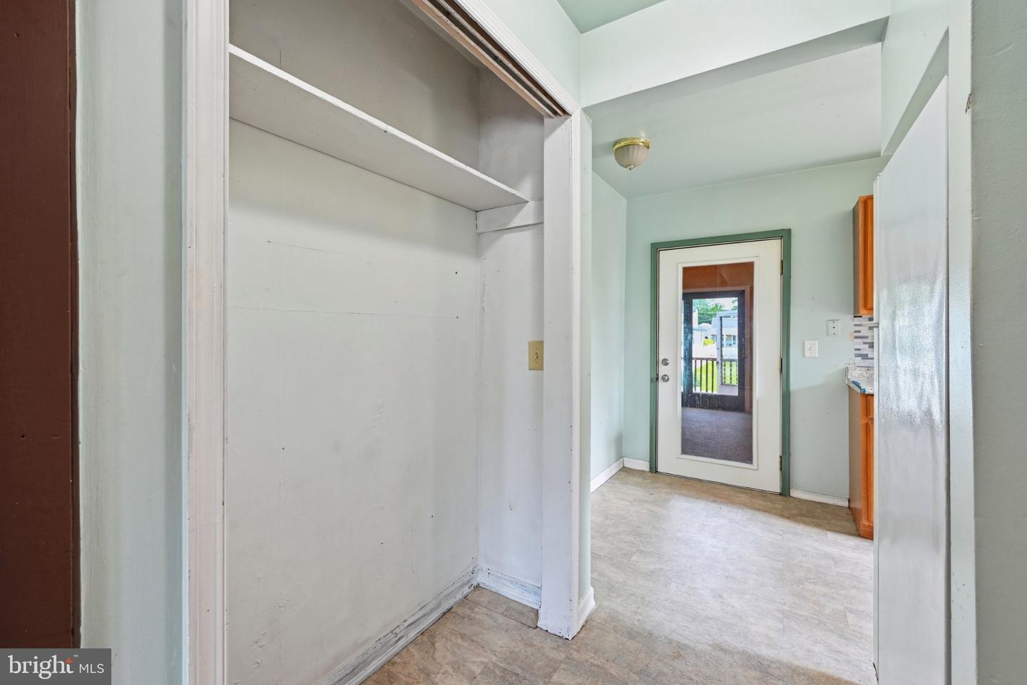 30 Glover Ave Property Photo 6