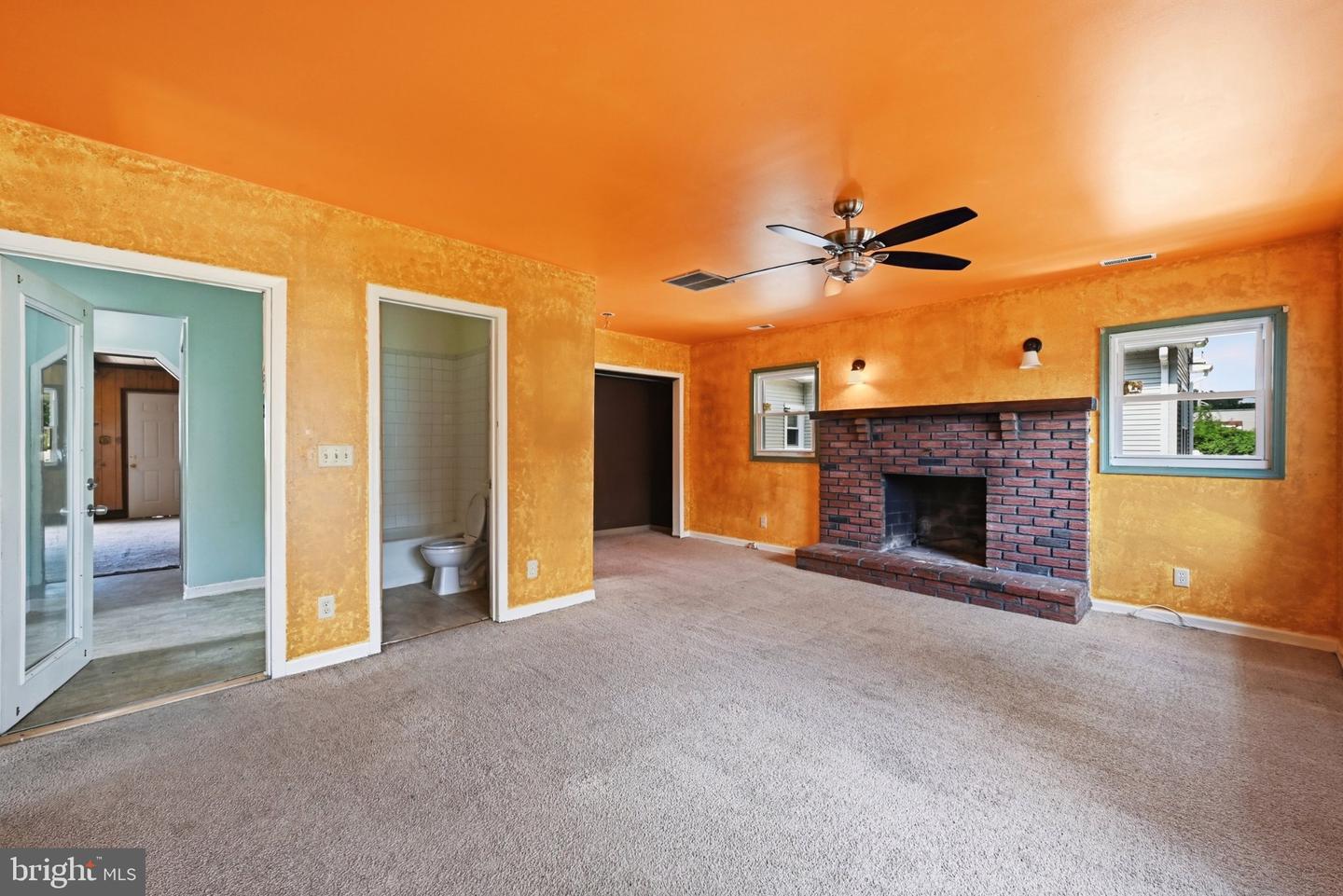 30 Glover Ave Property Photo 11