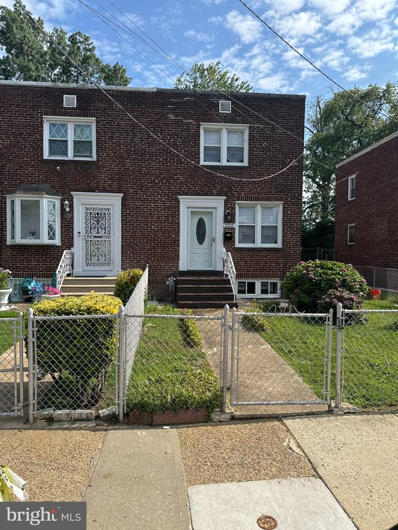 1358 Sayrs Ave Property Photo 1