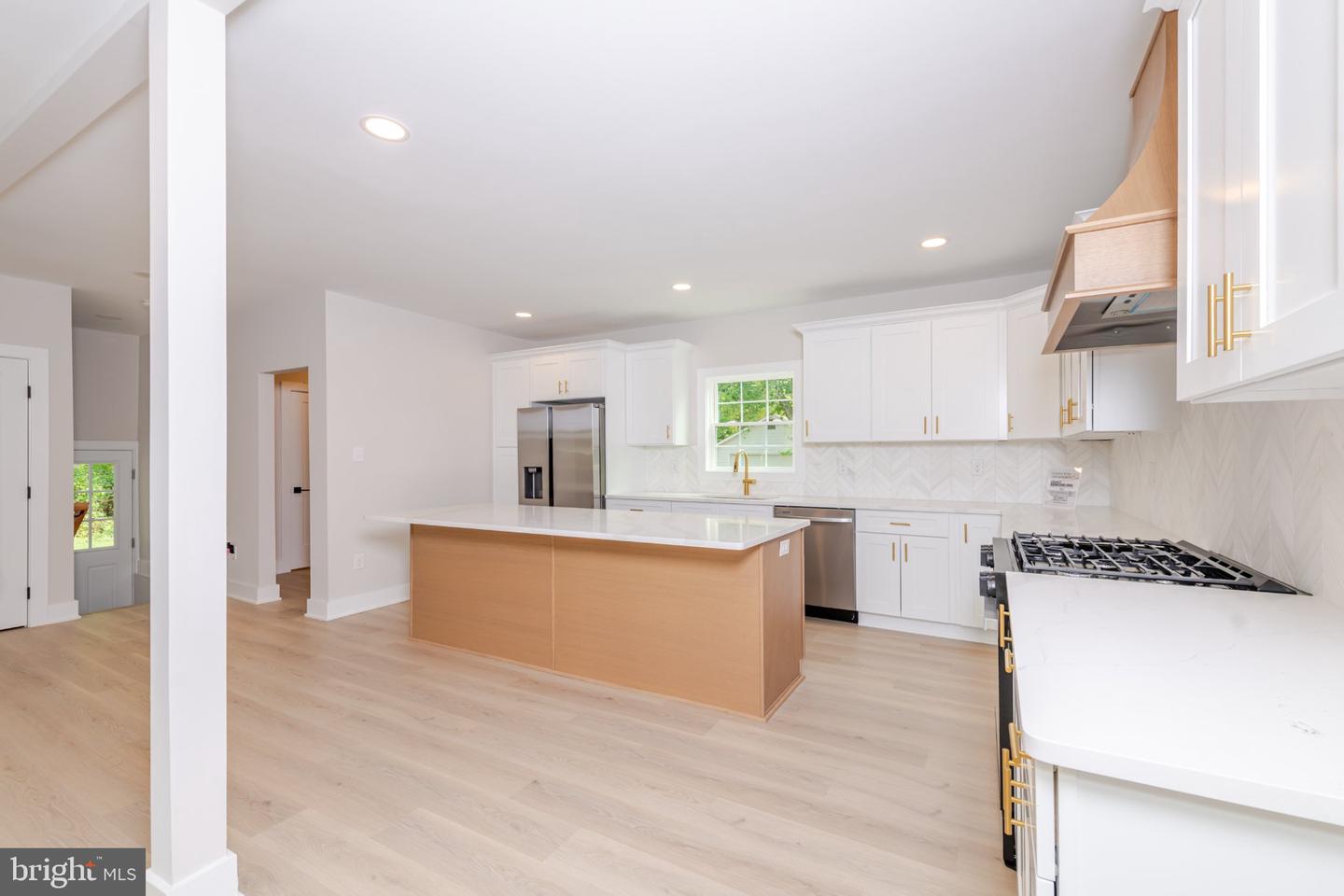 314 S White Horse Pike Property Photo 17