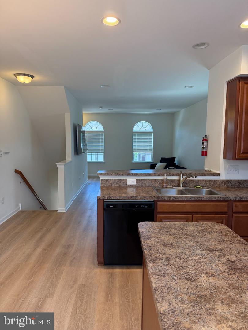 1 Stevens Ct Property Photo 4