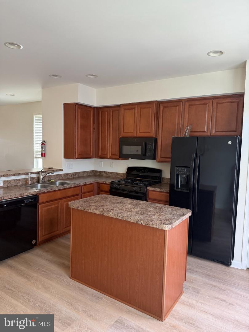 1 Stevens Ct Property Photo 6