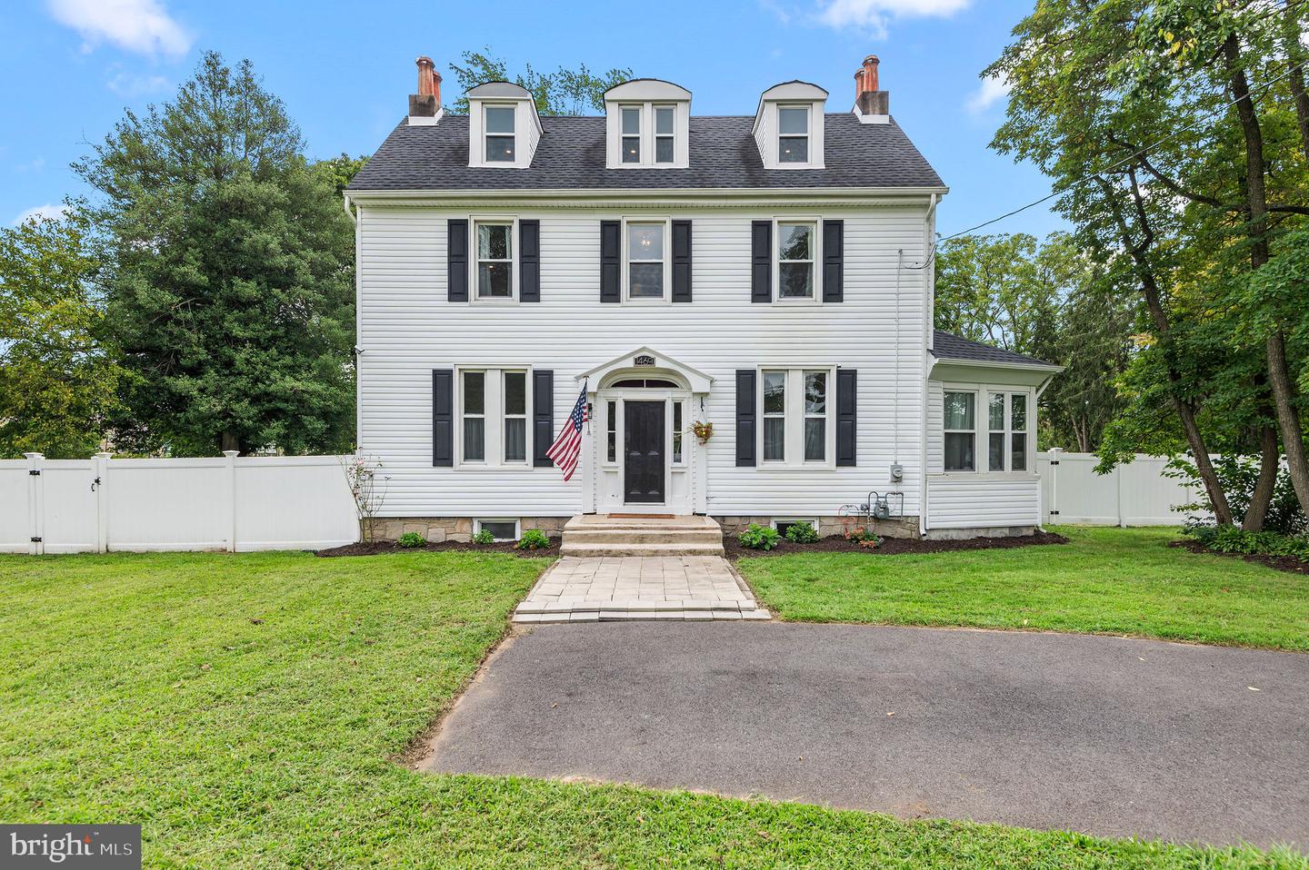 1469 Old Black Horse Pike Property Photo 1