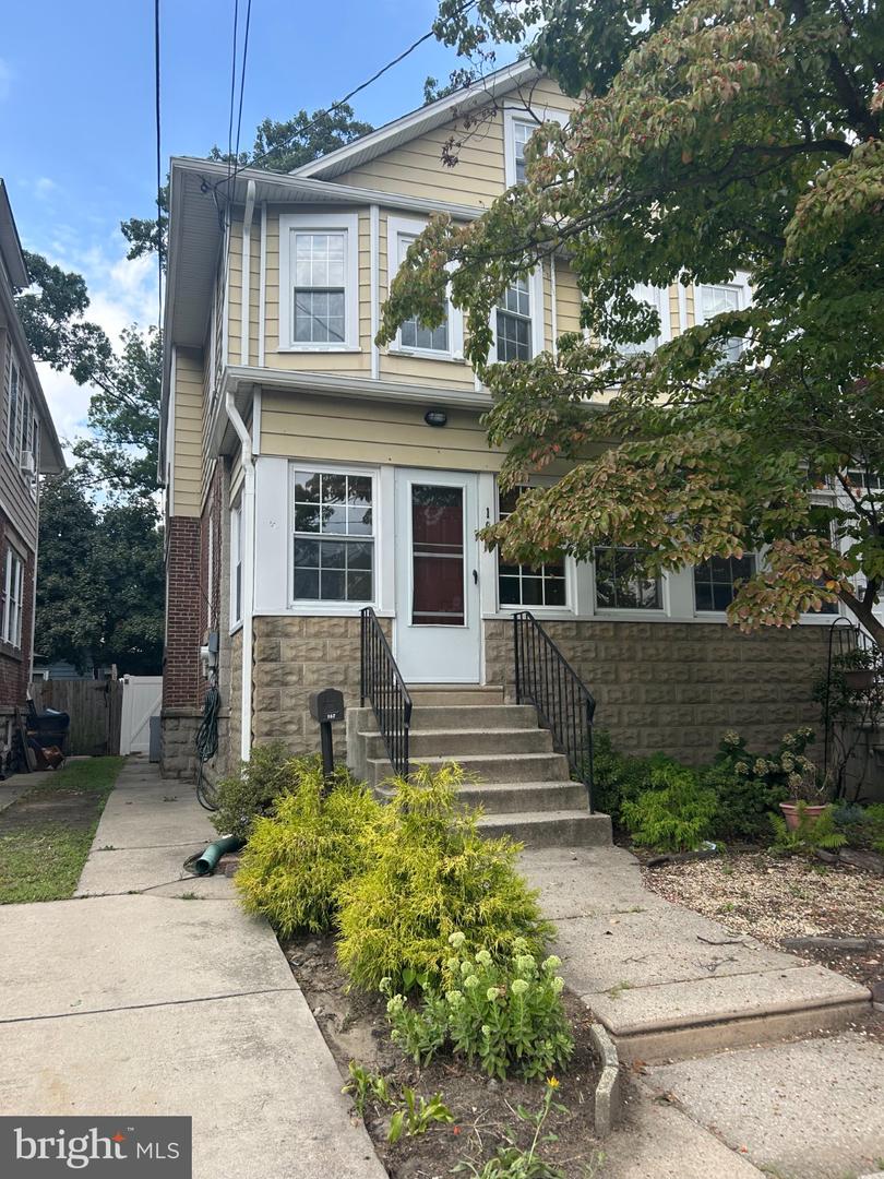 167 LAWNSIDE AVE Property Photo 1