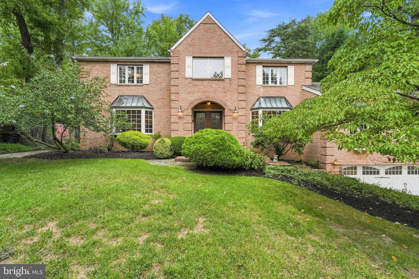 122 Saint Vincent Ct Property Photo 4