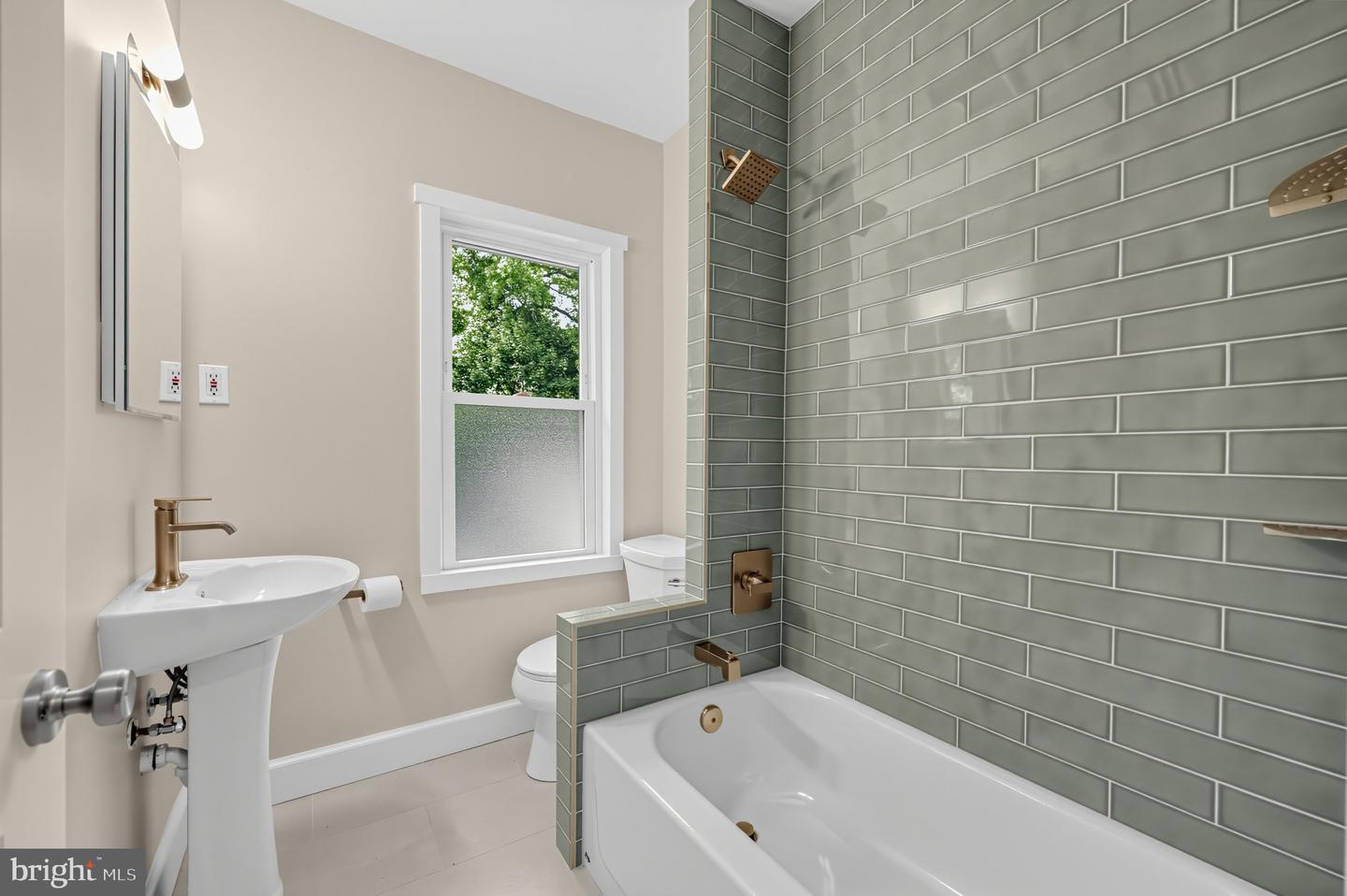 4 S Atlantic Ave Property Photo 15