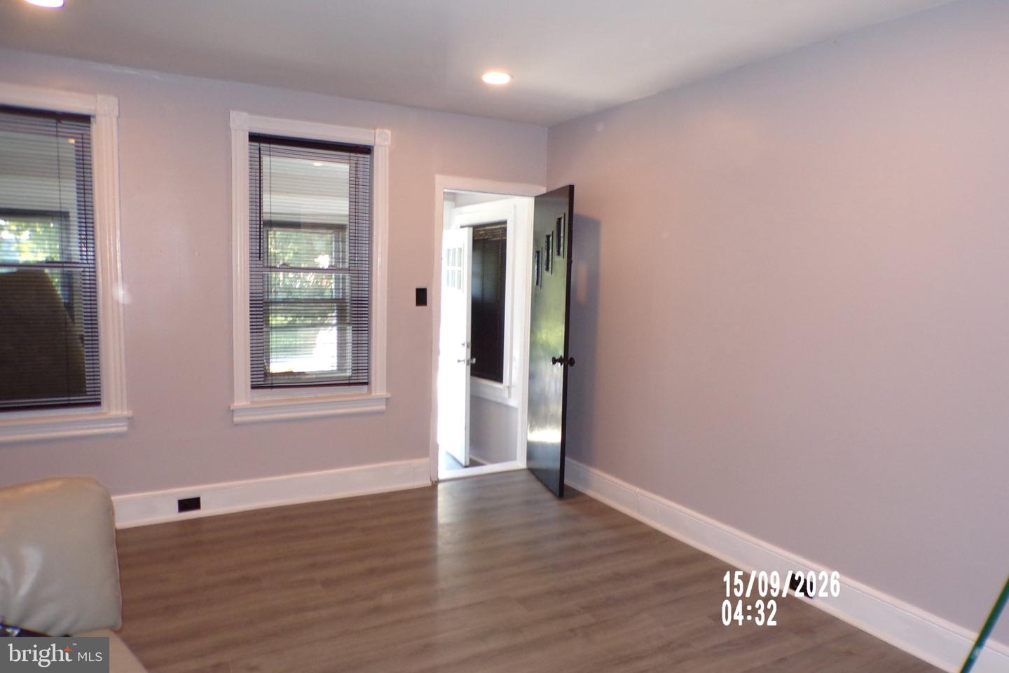 2720 Wayne Ave Property Photo 4