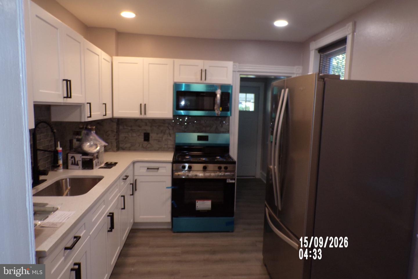 2720 Wayne Ave Property Photo 9
