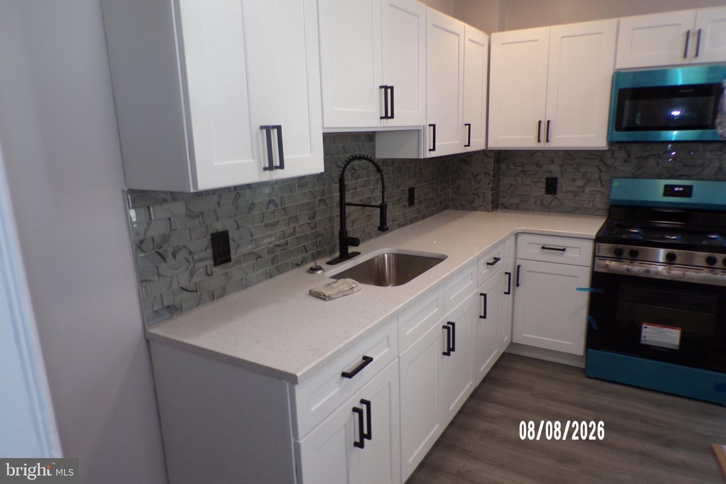 2720 Wayne Ave Property Photo 10