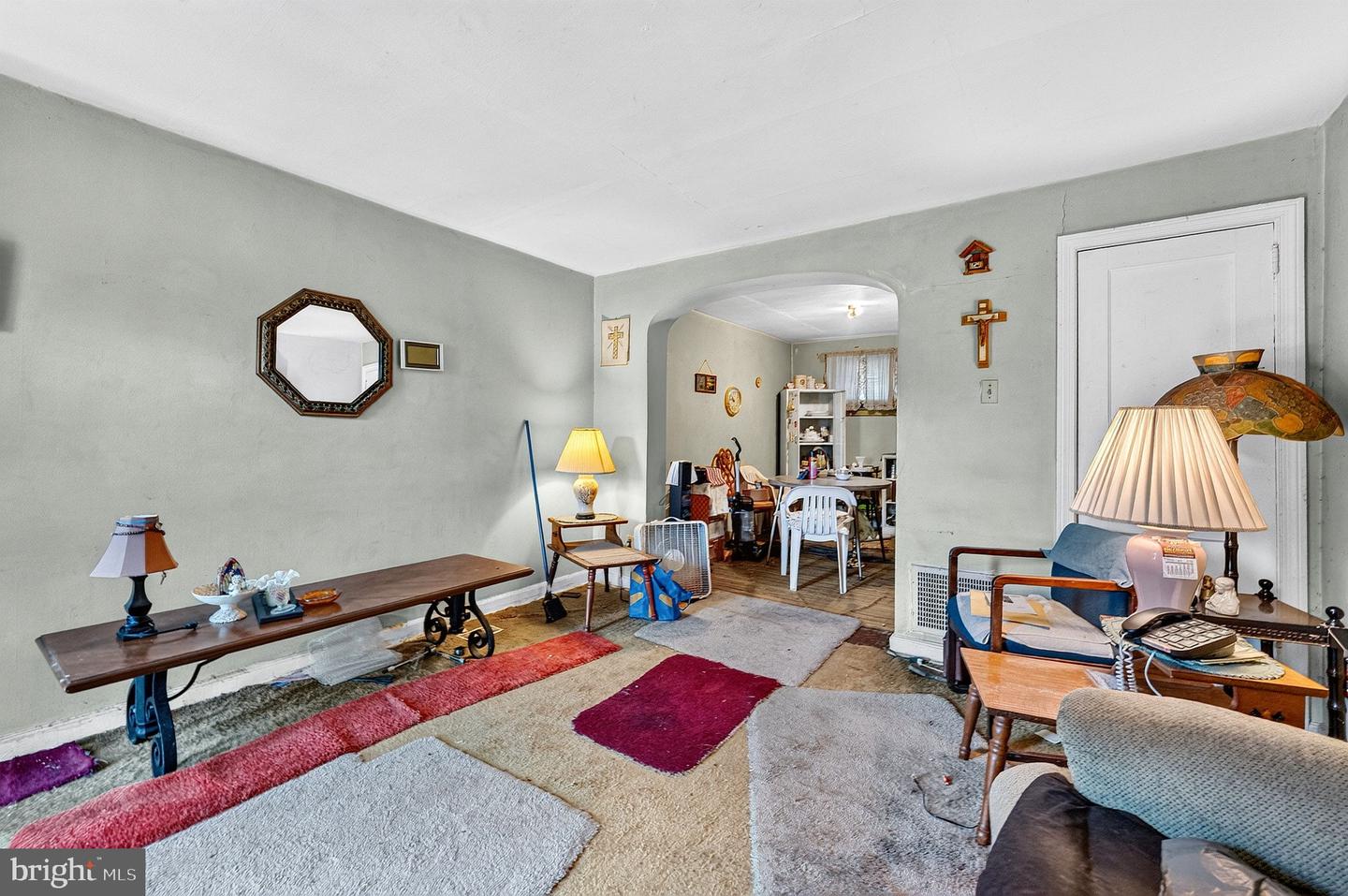 483 Raritan St Property Photo 6