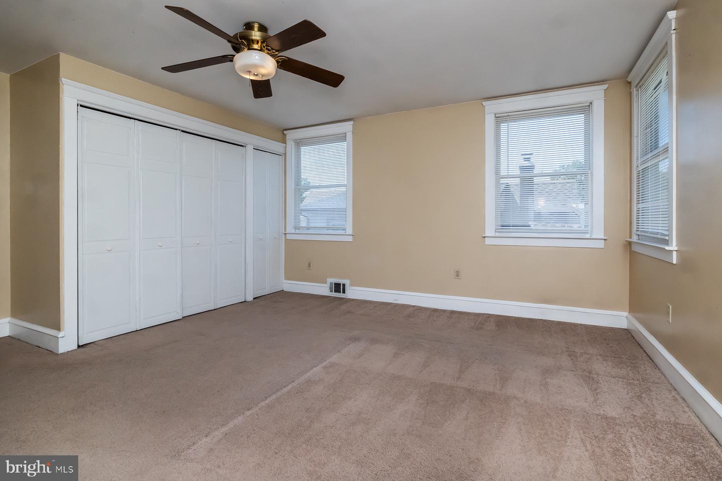 27 Apple Ave Property Photo 21