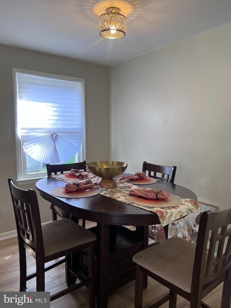 518 Carver Ct Property Photo 4