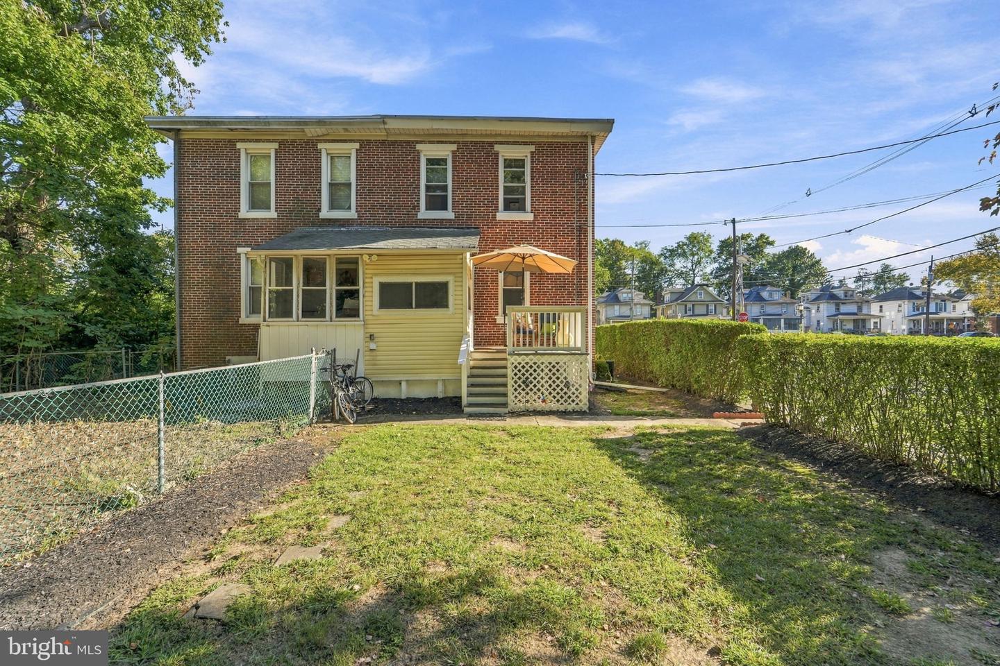 6901 Maple Ave Property Photo 32