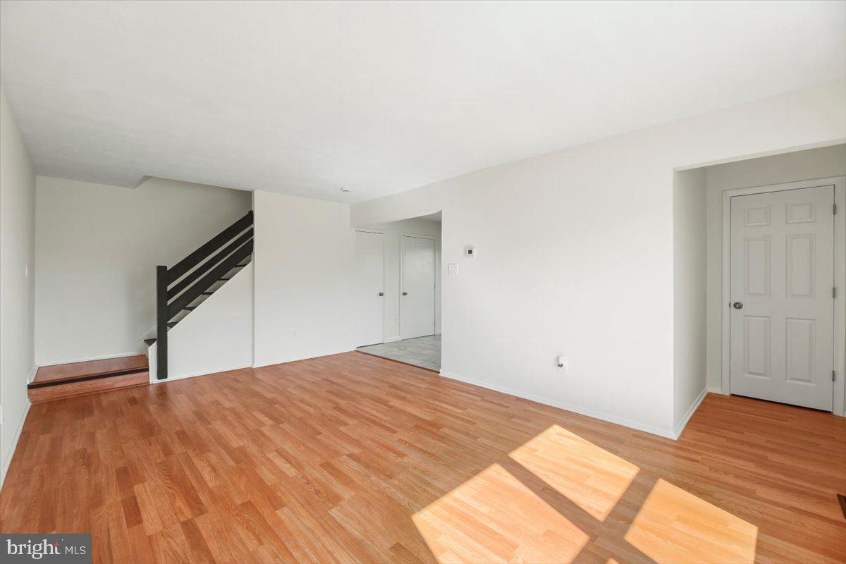 1 Lawrence Ct Property Photo 6
