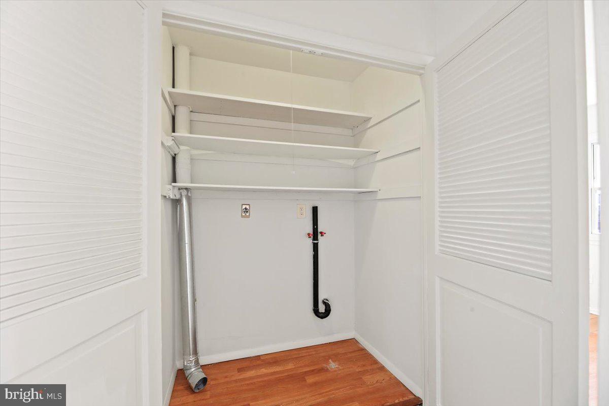 1 Lawrence Ct Property Photo 20
