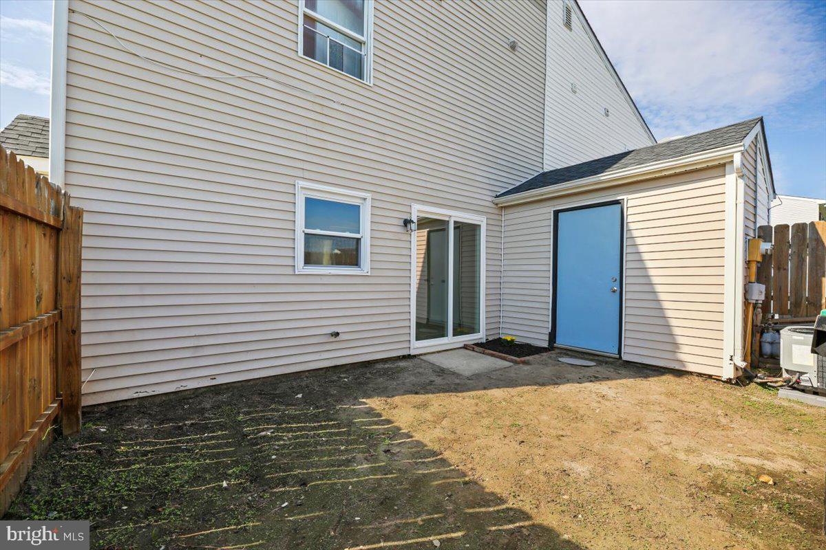 1 Lawrence Ct Property Photo 23
