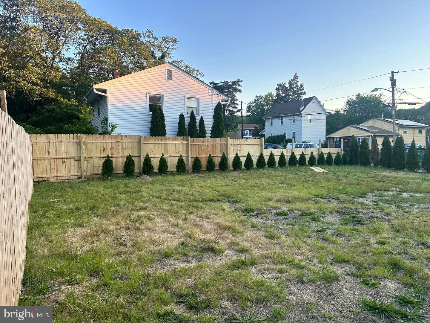 234 Thomas Ave N Property Photo 3