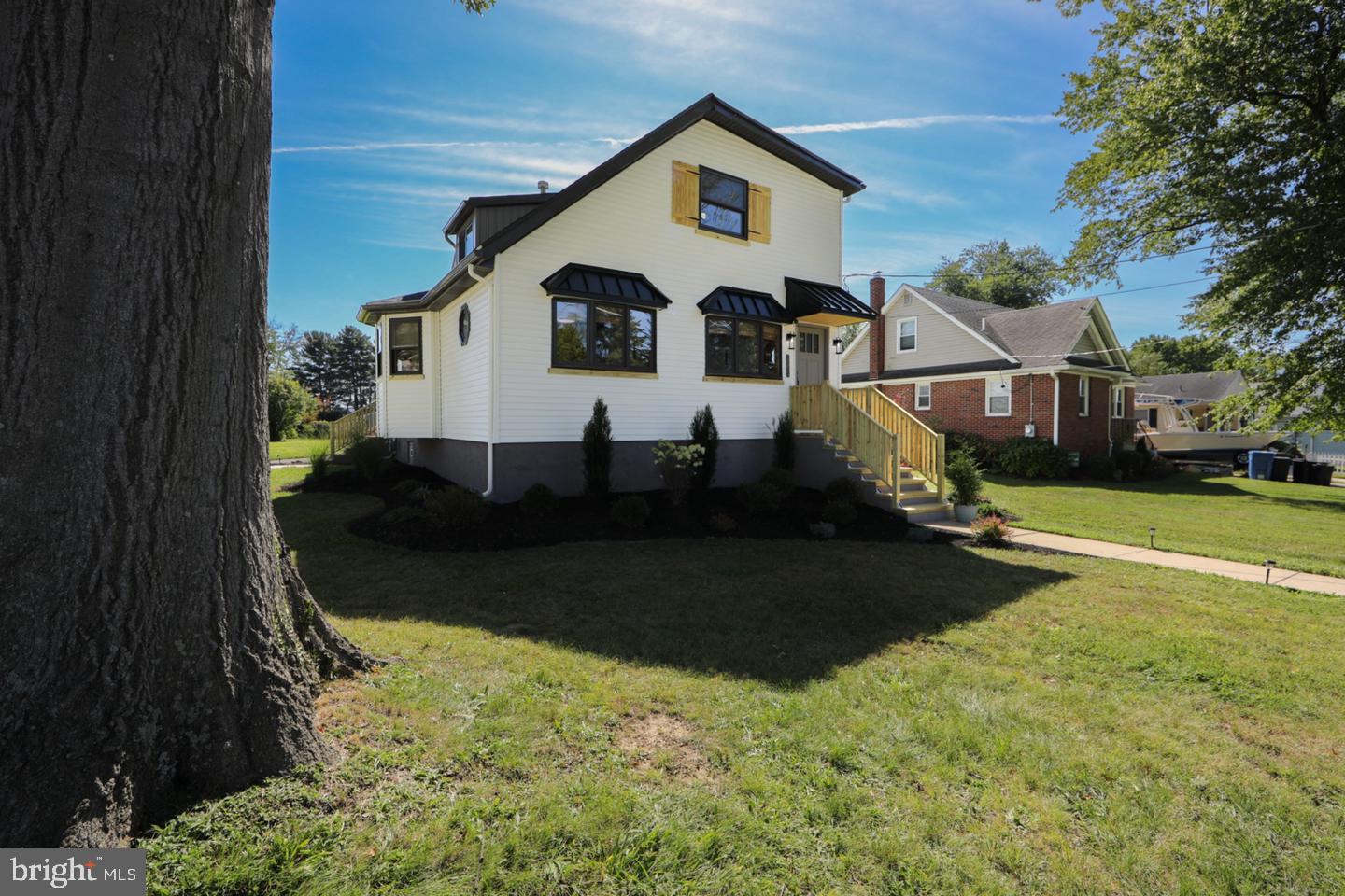 401 Woodland Ave Property Photo 1