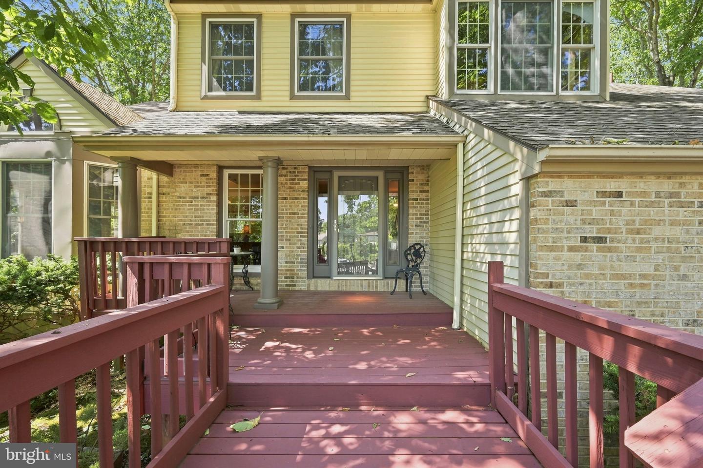 5 Devonwood Ct Property Photo 1