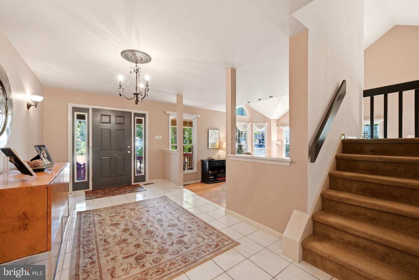 5 Devonwood Ct Property Photo 6