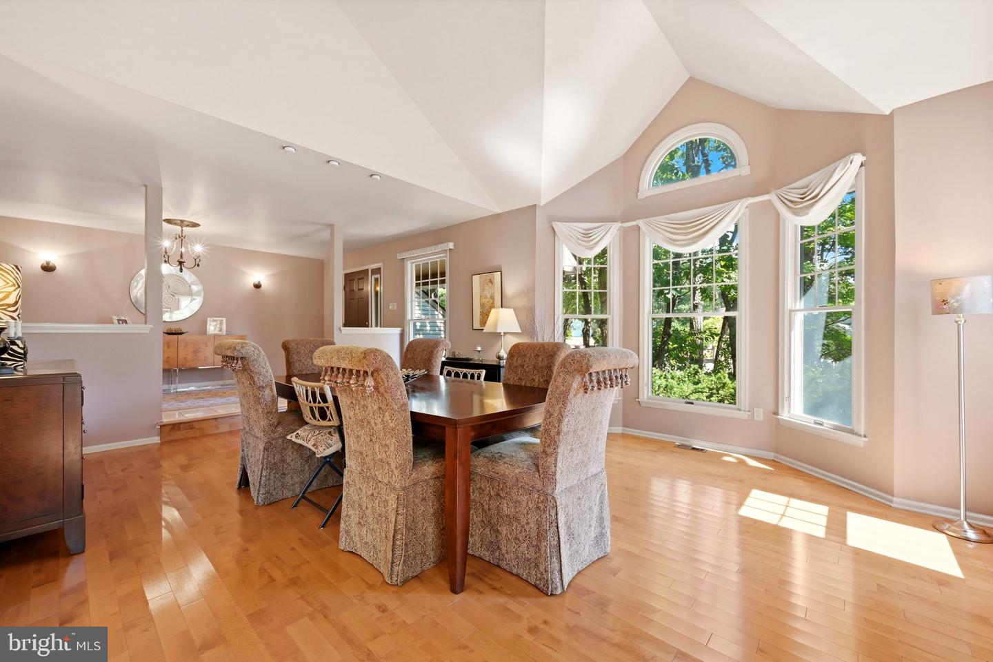 5 Devonwood Ct Property Photo 8