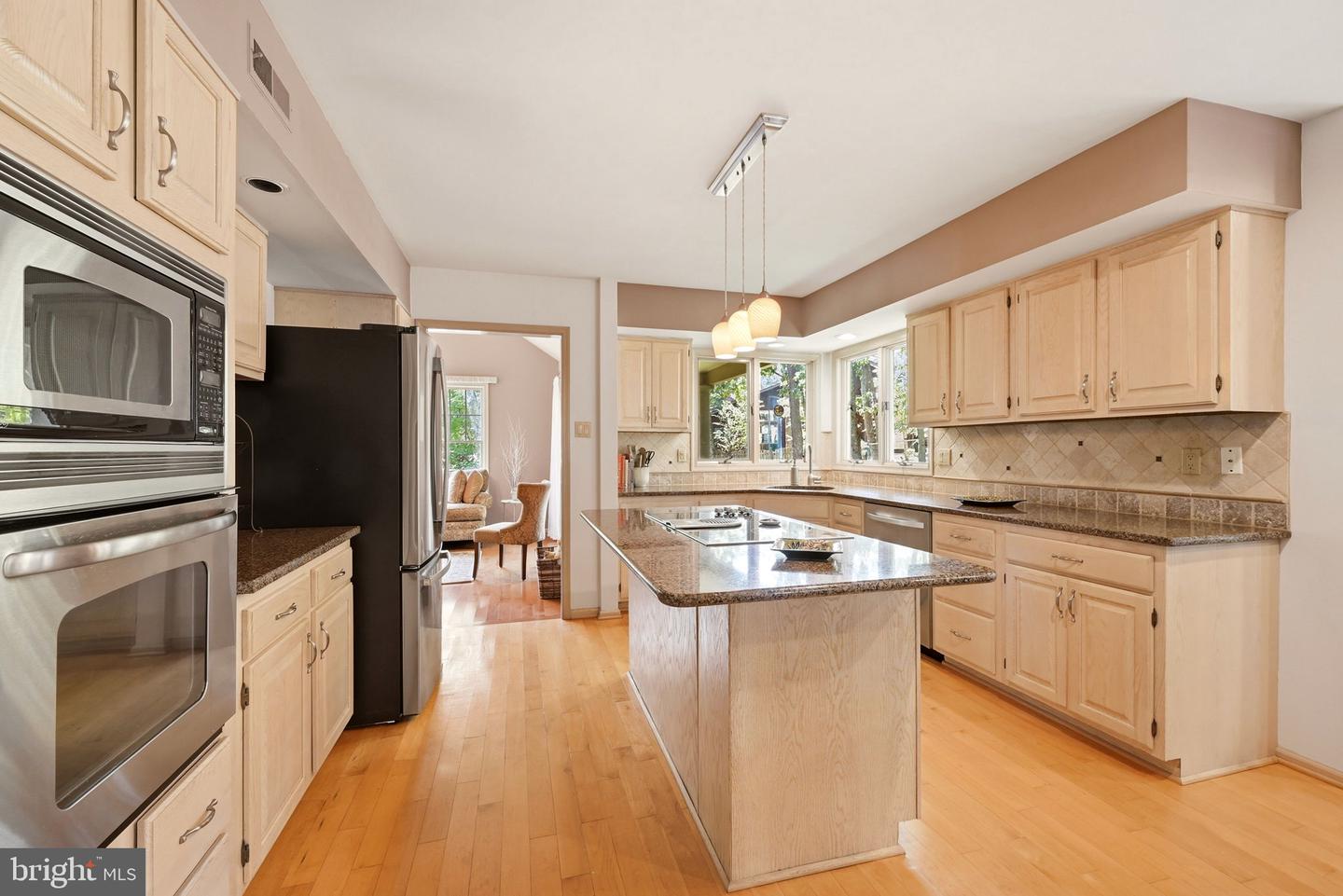5 Devonwood Ct Property Photo 12