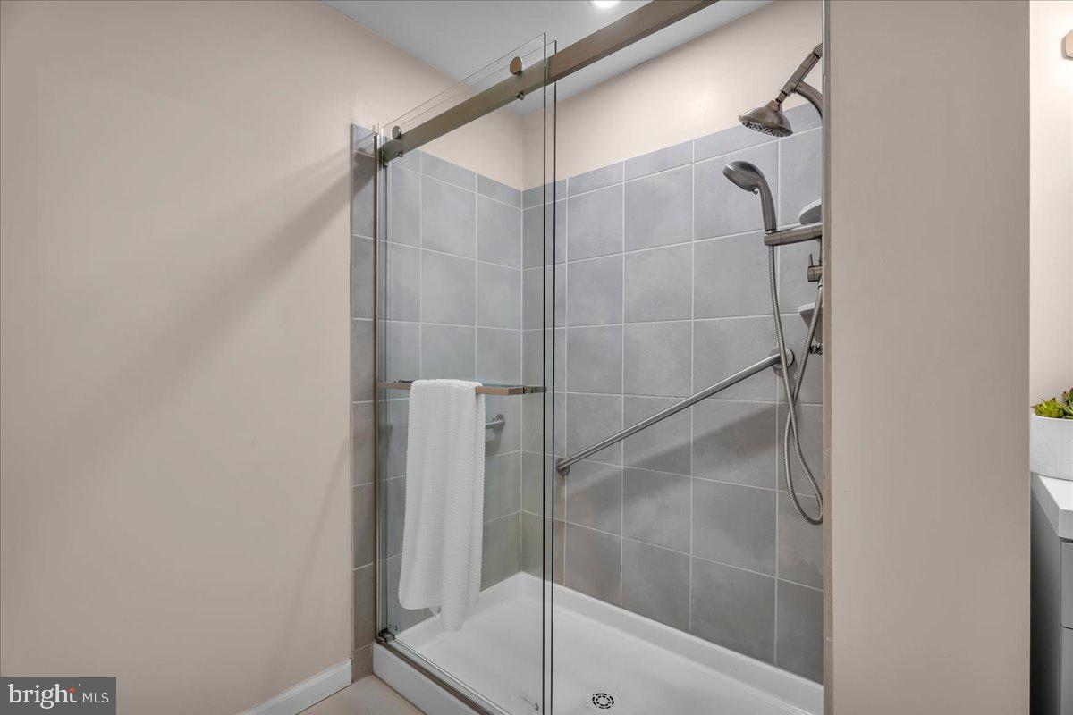 7 Surrey Ct Property Photo 14