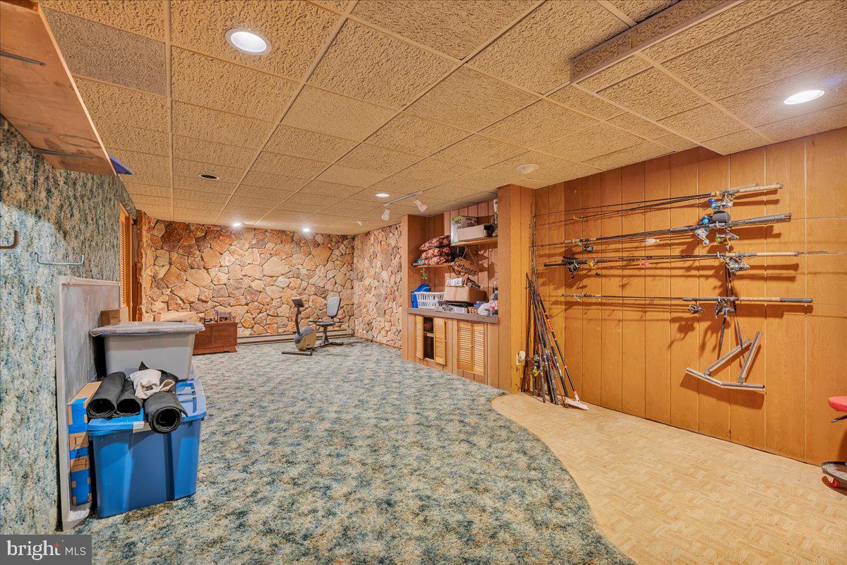 7 Surrey Ct Property Photo 21