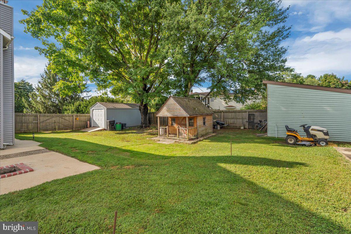 7 Surrey Ct Property Photo 24