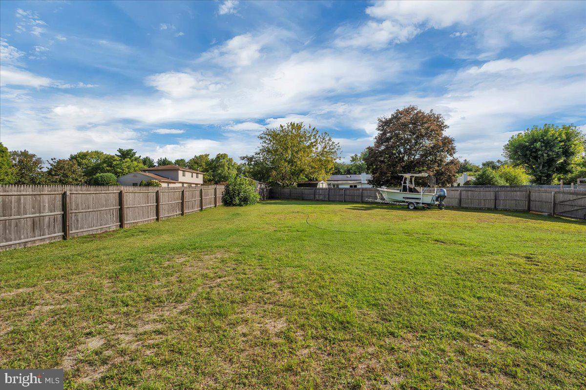 7 Surrey Ct Property Photo 25