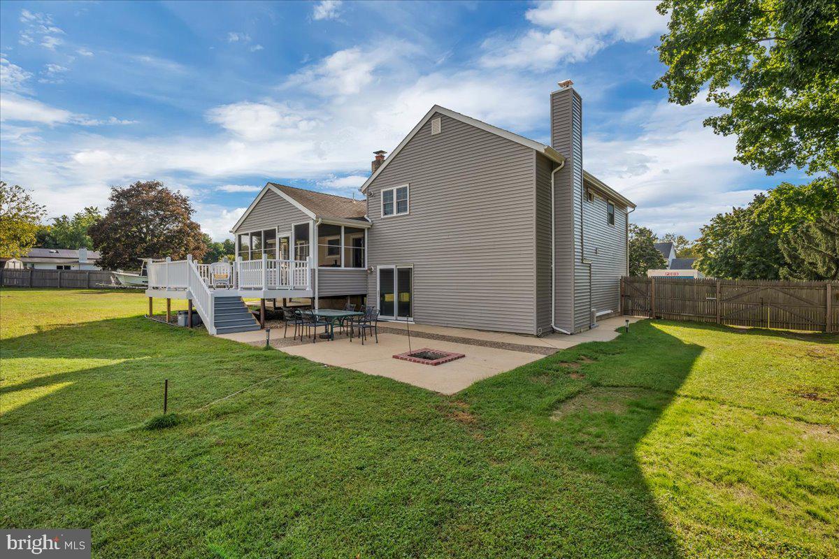 7 Surrey Ct Property Photo 26