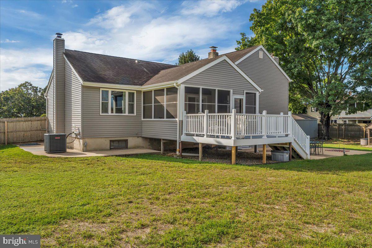 7 Surrey Ct Property Photo 27