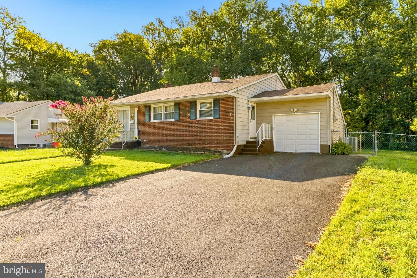 516 Beverly Dr Property Photo 1