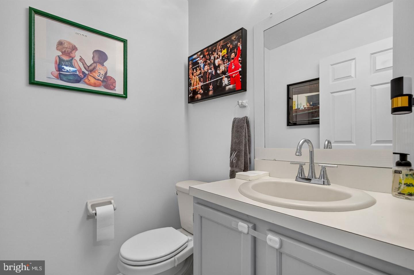 4702 Aberdeen Ln Property Photo 6