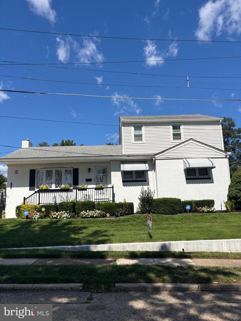 4823 Forrest Ave Property Photo 1