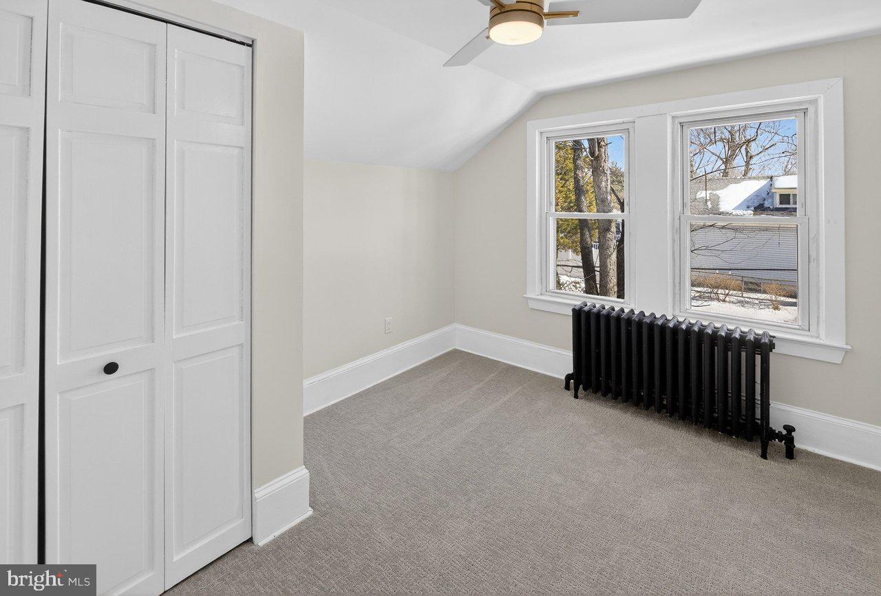 36 E Park Ave Property Photo 14