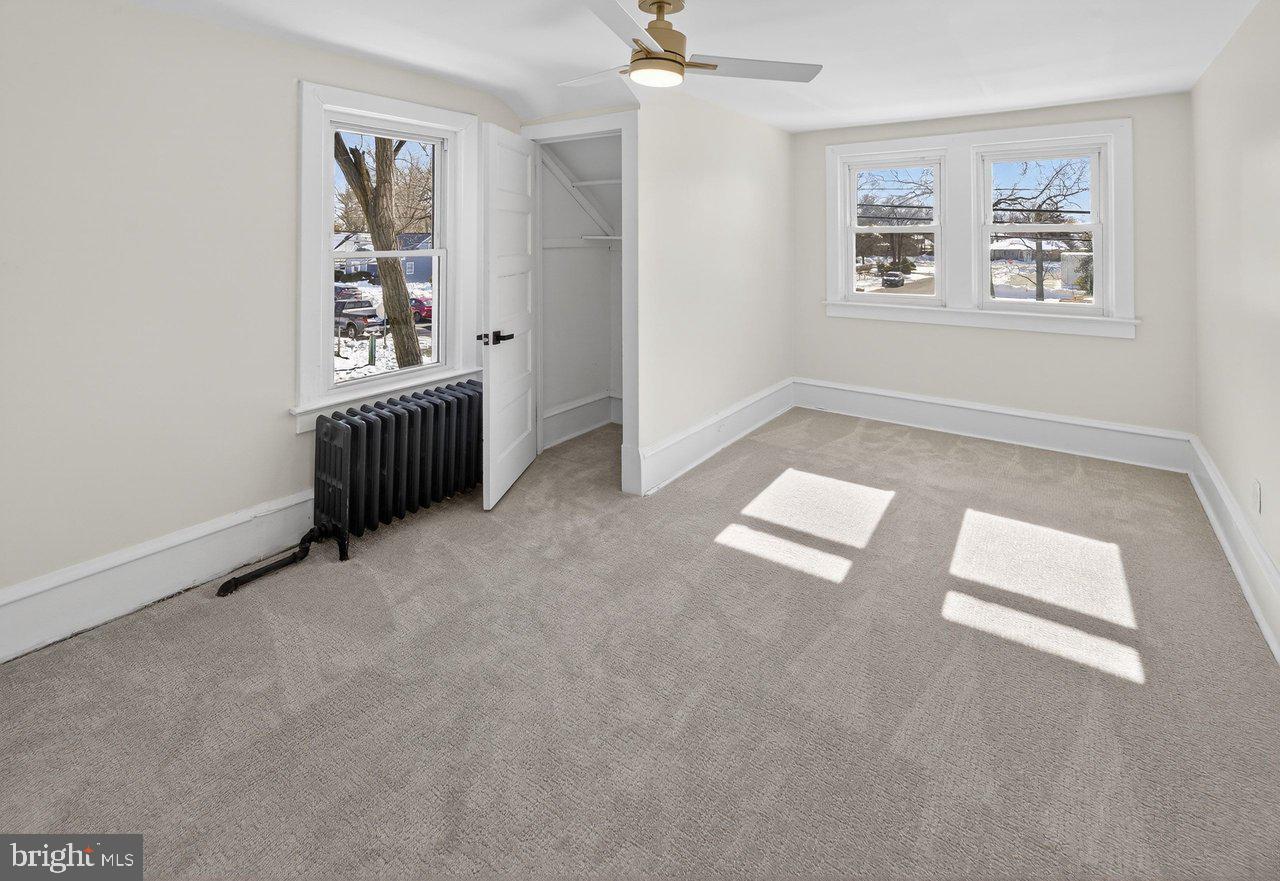 36 E Park Ave Property Photo 16