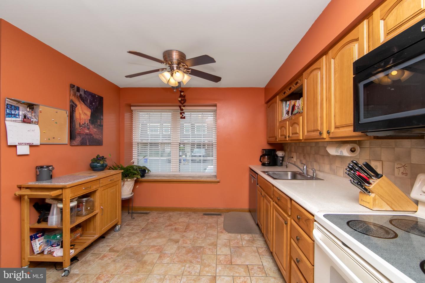 27 Crofton Cmns Property Photo 3