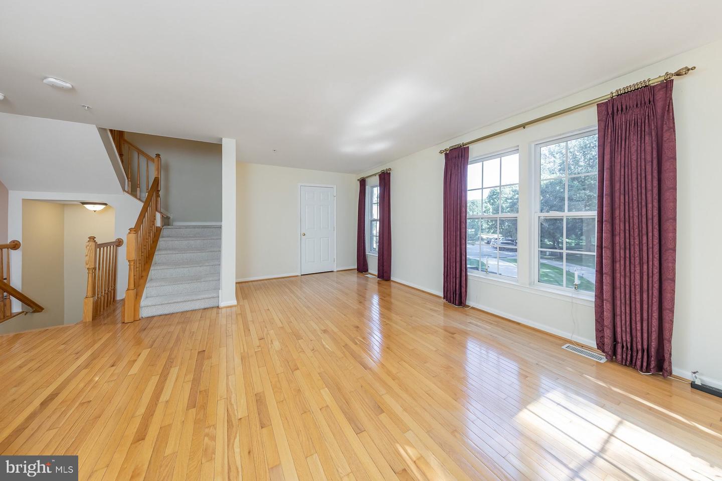 2071 Broadacres Property Photo 15