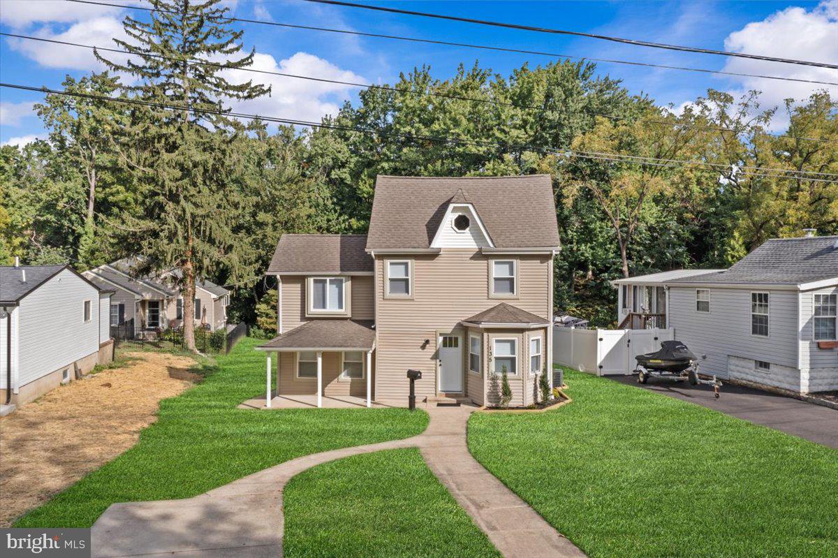 135 Albany Ave Property Photo 1