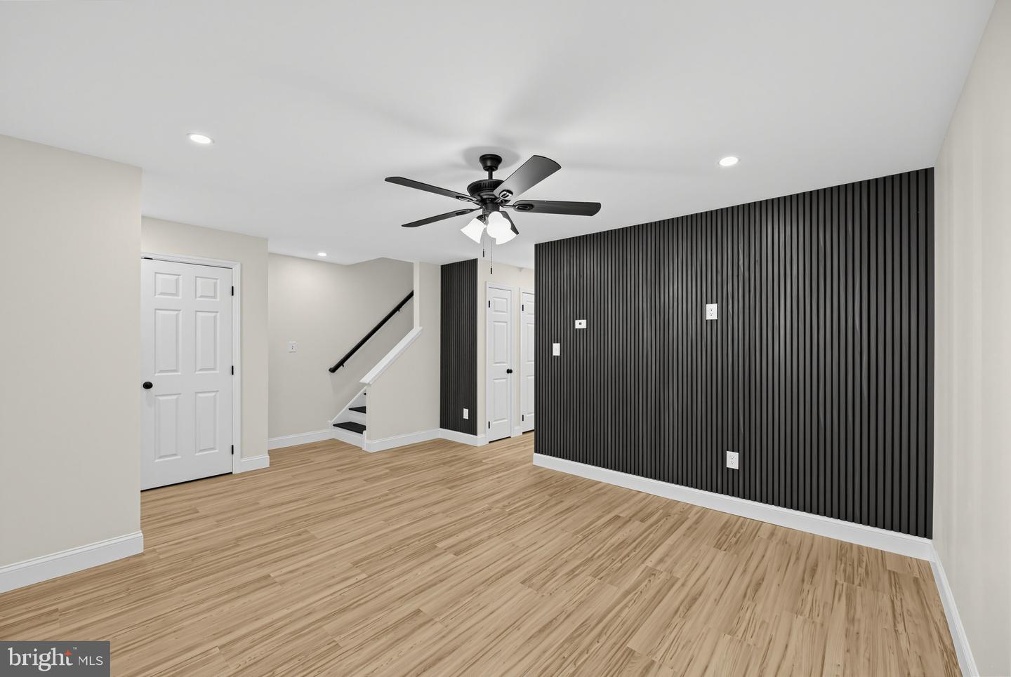203 Stevens Ct Property Photo 4