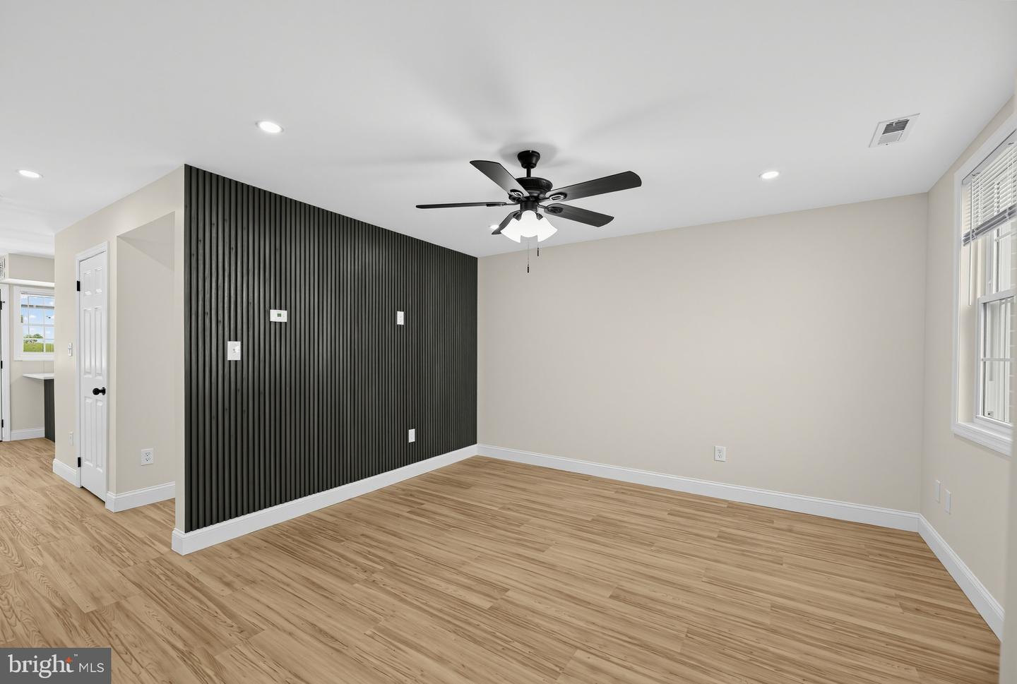 203 Stevens Ct Property Photo 5